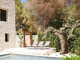 Charming Villa With sea Views