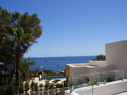 Charming Villa With sea Views