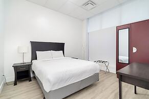 Charming 1BR Lakeside