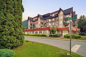 Charming 1BR Lakeside