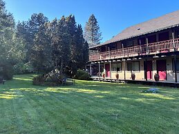 Discovery Inn