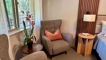 Discovery Inn