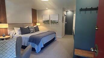 Discovery Inn