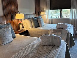 Discovery Inn