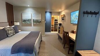 Discovery Inn