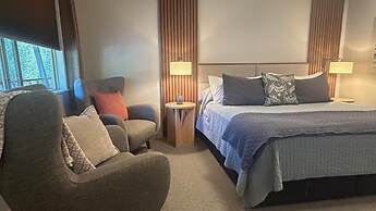 Discovery Inn