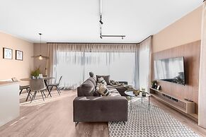 Luxury Apartment With Private Swimming Pool