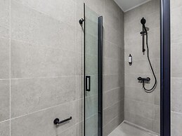 Luxury Apartment With Private Swimming Pool