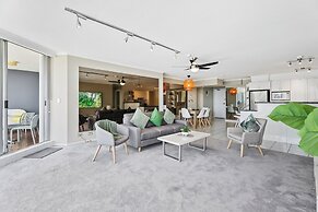 Moorings - HR Surfers Paradise