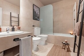 Rachid - 2 Bedrooms in Azca