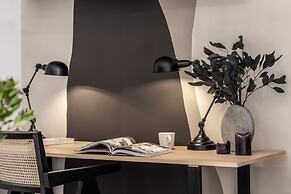Garos - 2 Bedrooms in Malasa a