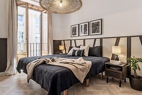 Garos - 2 Bedrooms in Malasa a