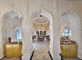 RAN BAAS The Palace