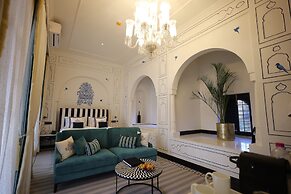 RAN BAAS The Palace