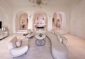 RAN BAAS The Palace