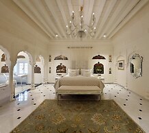 RAN BAAS The Palace
