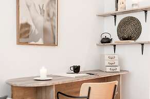 Raja - 2 Bedrooms Apartment in Almagro