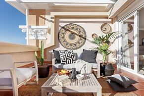 Derawan - 2 Bedrooms and Terrace in Chamber