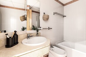Marques - 1 Bedroom With Pool in Madrid