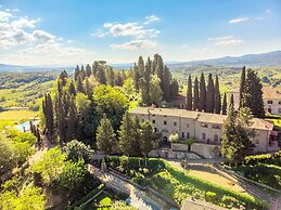 Apartment in Tuscany With Pool & Garden