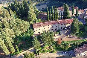 Apartment in Tuscany With Pool & Garden