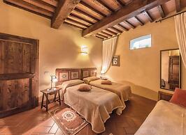 Stylish Residence With Panoramic Swimming Pool