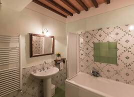 Stylish Residence With Panoramic Swimming Pool