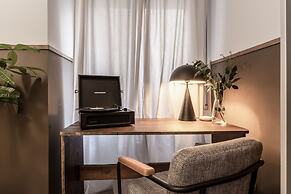Beraldi - 1 Bedroom and Shared Pool in Trafalgar