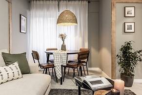 Beraldi - 1 Bedroom and Shared Pool in Trafalgar
