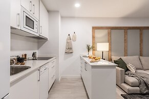 Beraldi - 1 Bedroom and Shared Pool in Trafalgar