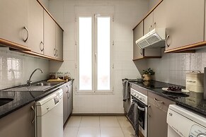 Uzer - 2 Bedrooms in Recoletos