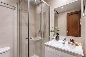 Beires - 1 Bedroom and Shared Pool in Almagro