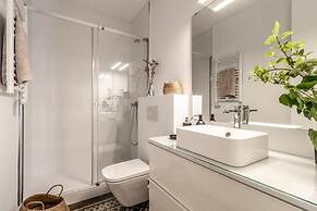 Casaluce - 2 Bedrooms in Trafalgar