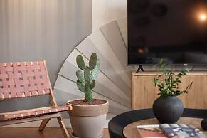 Guban - 2 Bedroom and Balcony in Azca