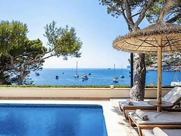 Holiday Home in Charming Decor