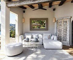 Holiday Home in Charming Decor