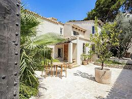 Holiday Home in Charming Decor