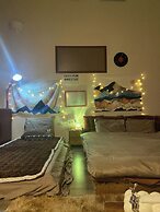 Cozy Fam Homestay in Central Hanoi - Hao Nam Street