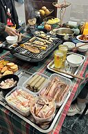 Cozy Fam Homestay in Central Hanoi - Hao Nam Street