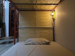 Cozy Fam Homestay in Central Hanoi - Hao Nam Street
