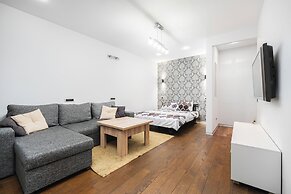 Apartment on Nezavisimosti 74