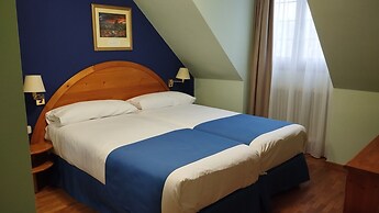 Hotel Covaleda Soria