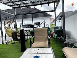 Trendy Hotel and Suites