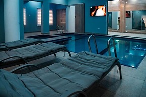 Trendy Hotel and Suites