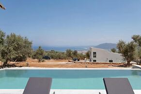 Villa Andria With 5 Bedrooms and 5 Bathrooms