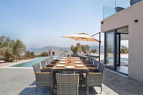 Villa Andria With 5 Bedrooms and 5 Bathrooms