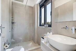 Villa Andria With 5 Bedrooms and 5 Bathrooms