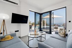 Villa Andria With 5 Bedrooms and 5 Bathrooms