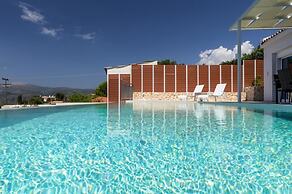 Casa di Pietra With 2 Bedrooms and 3 Bathrooms