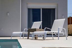 Casa di Pietra With 2 Bedrooms and 3 Bathrooms